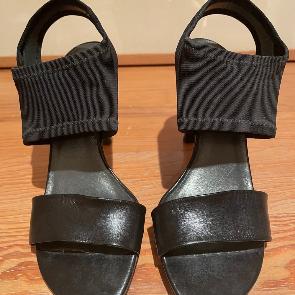 Stuart Weitzman Heel - Picture 3 of 5
